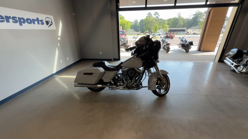 2014 HARLEY-DAVIDSON FLHXS HEAVY WEIGHT