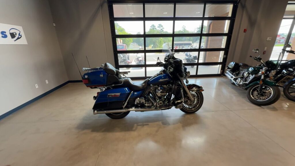2010 HARLEY-DAVIDSON FLHTK HEAVY WEIGHT