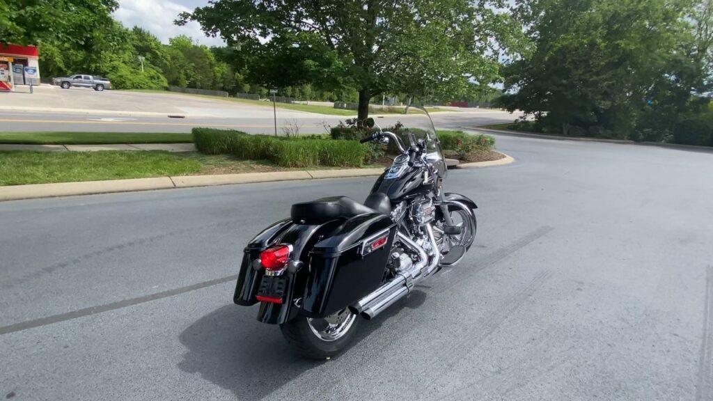 2015 HARLEY-DAVIDSON FLD103 Switchback