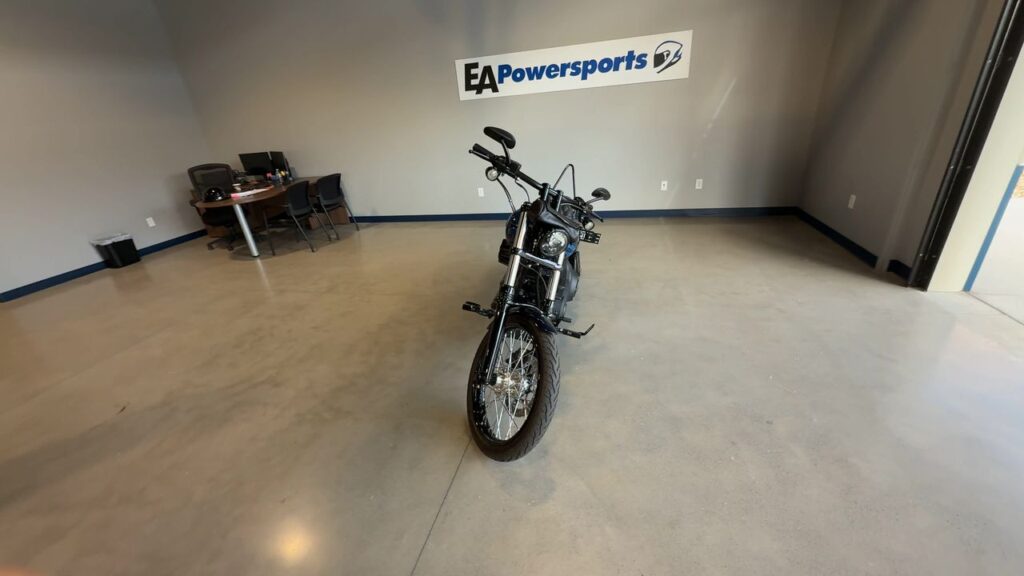 2012 HARLEY-DAVIDSON FXDWG HEAVY WEIGHT