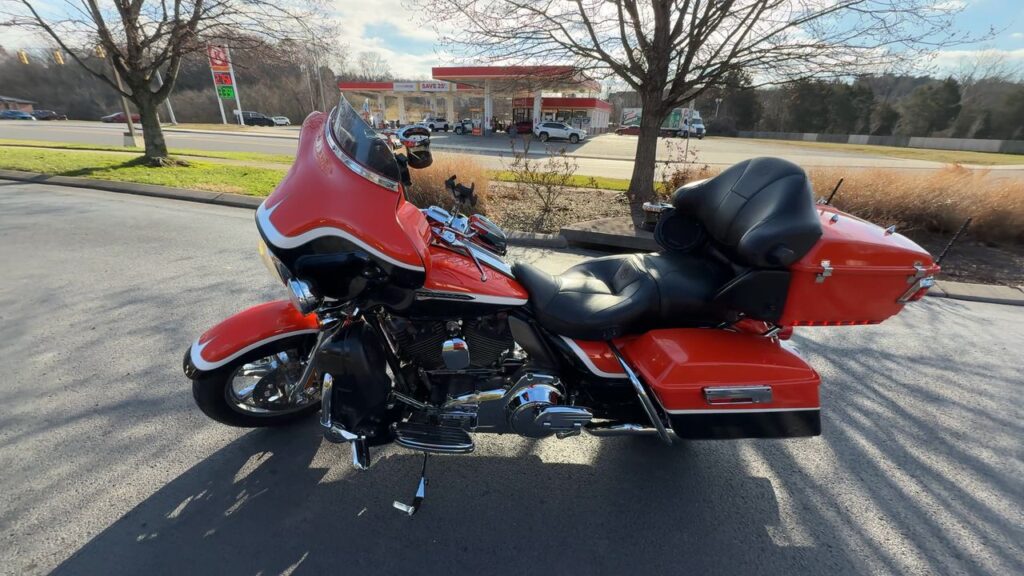 2012 HARLEY-DAVIDSON FLHTCUSE HEAVY WEIGHT