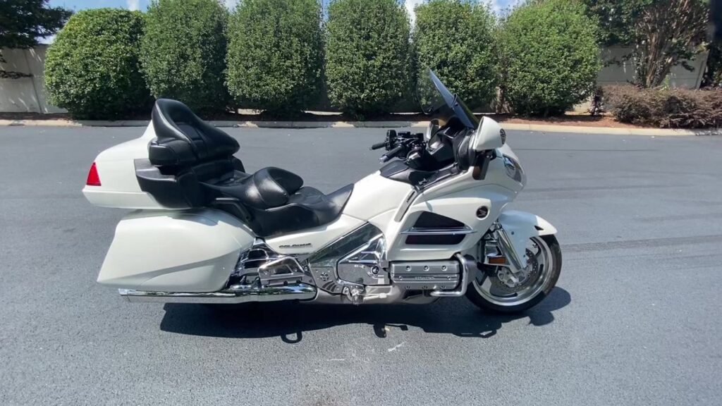 2012 HONDA GL1800 ROAD/STREET