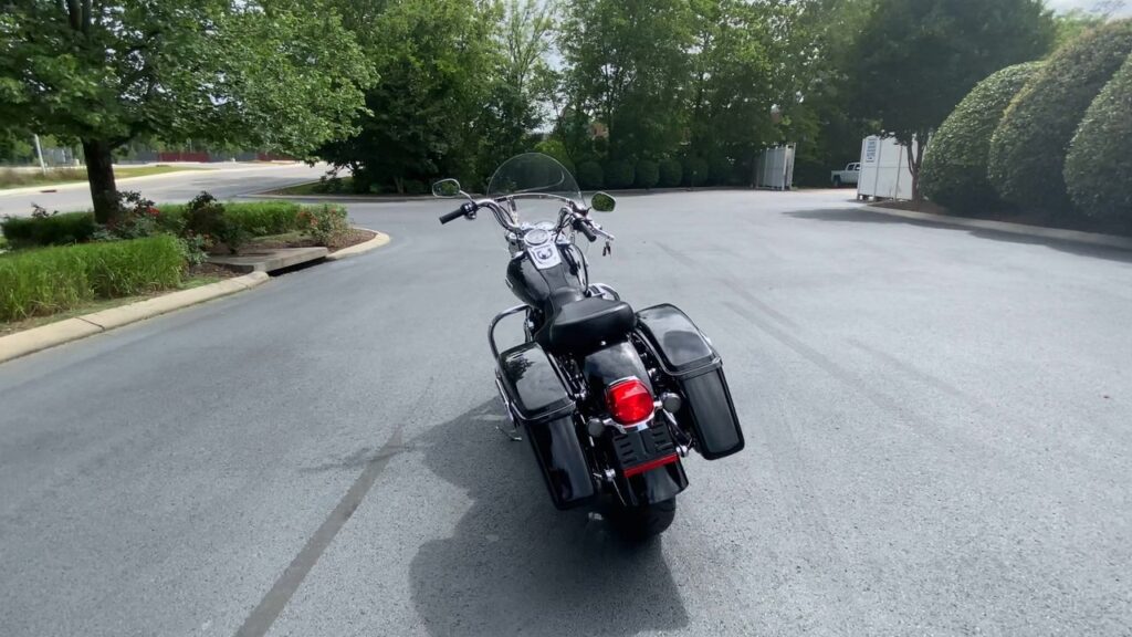 2015 HARLEY-DAVIDSON FLD103 Switchback