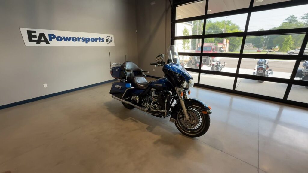 2010 HARLEY-DAVIDSON FLHTK HEAVY WEIGHT