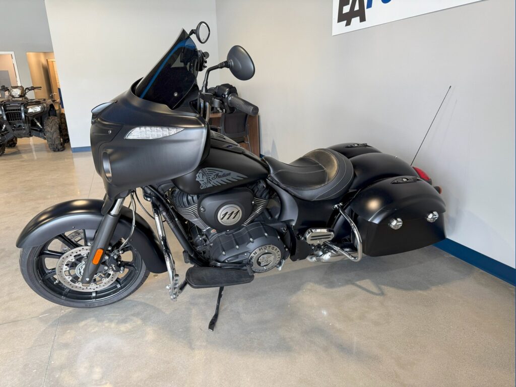 2018 INDIAN CHIEFTAIN DARK HORSE