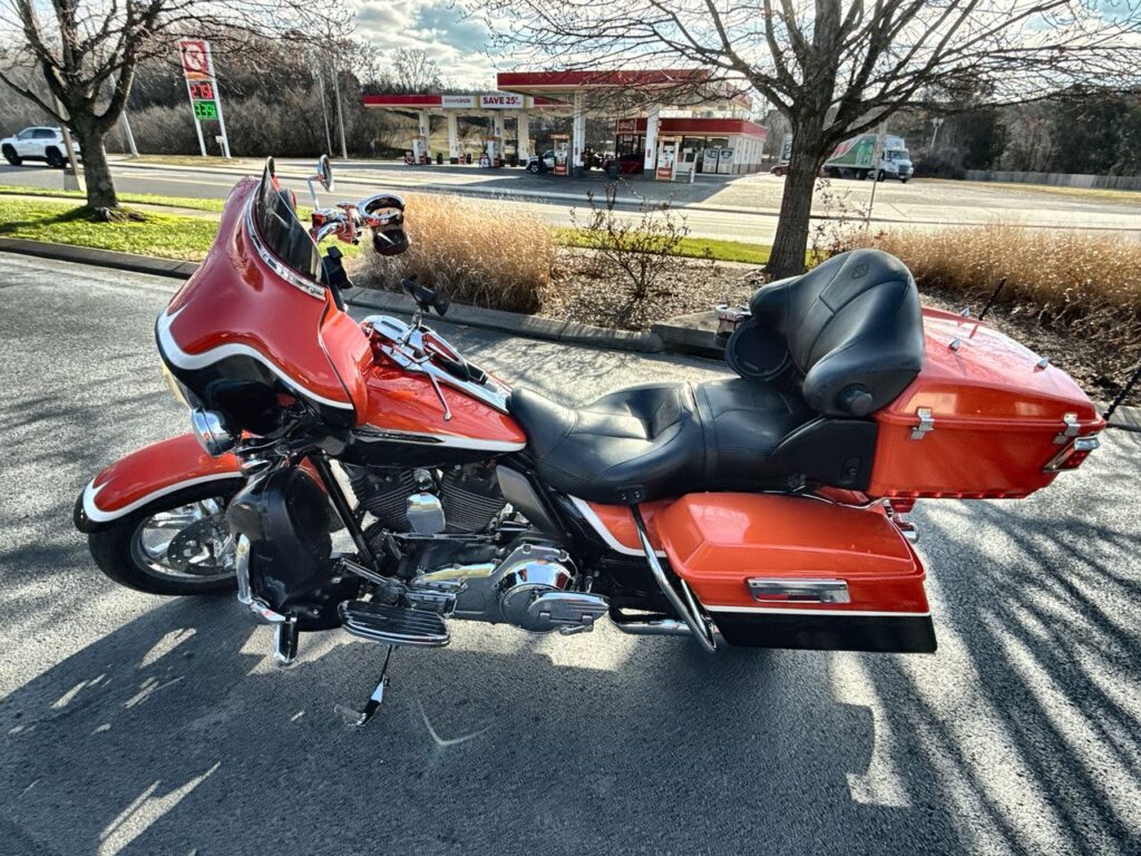 2012 HARLEY-DAVIDSON FLHTCUSE HEAVY WEIGHT