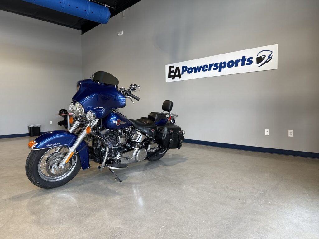 2017 HARLEY-DAVIDSON FLSTC103 HEAVY WEIGHT