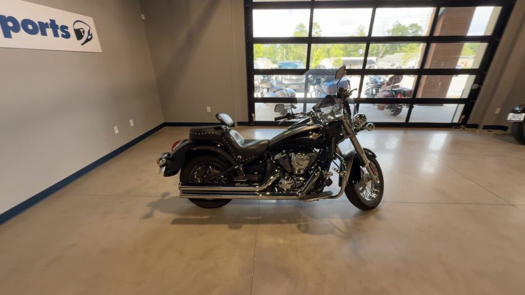2012 KAWASAKI VULCAN 900 CLASSIC L Cruiser