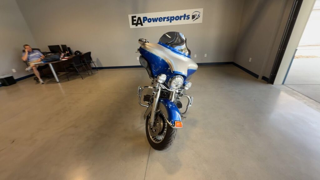 2009 HARLEY-DAVIDSON FLHTCUI HEAVY WEIGHT