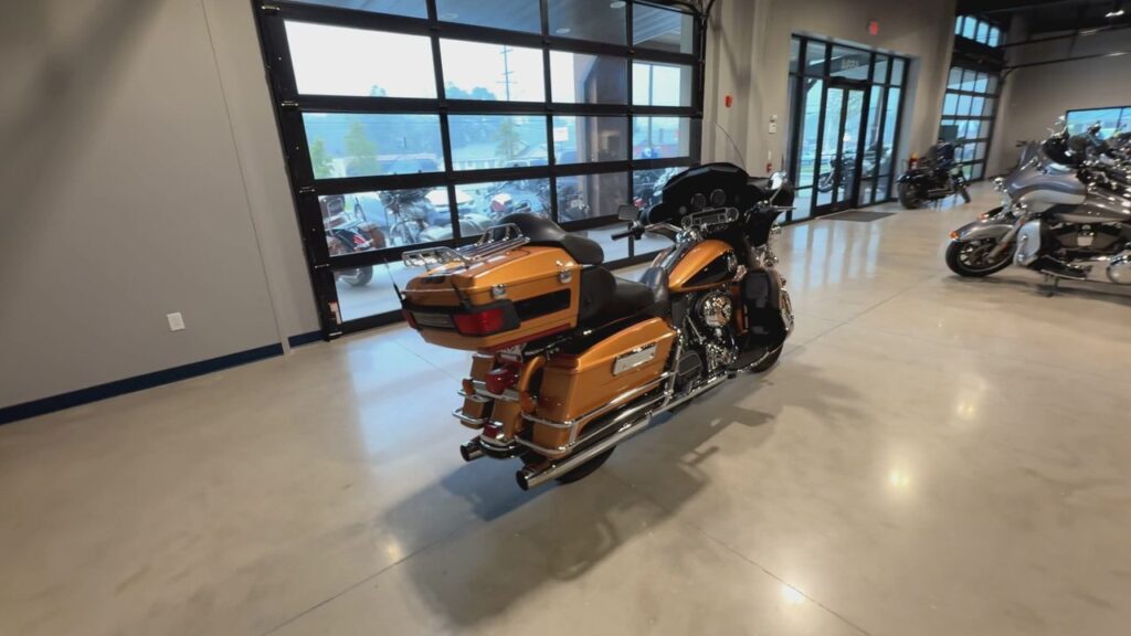 2008 HARLEY-DAVIDSON FLHTCUI HEAVY WEIGHT