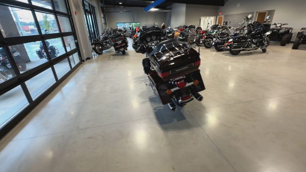 2011 HARLEY-DAVIDSON FLHTK HEAVY WEIGHT