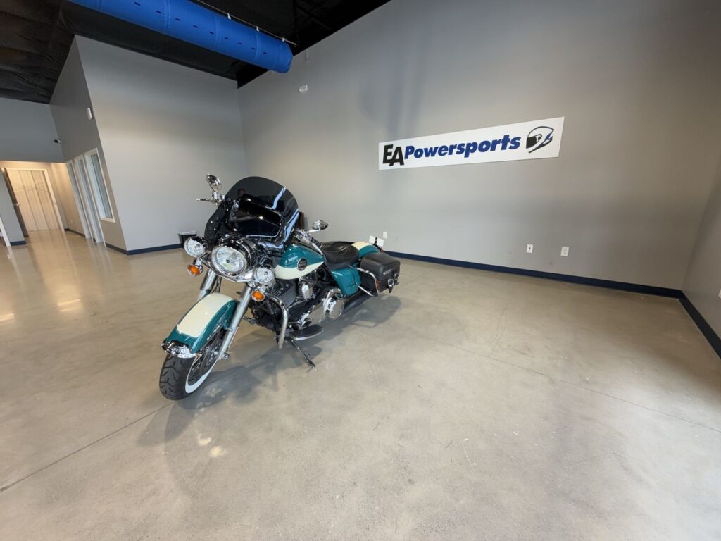 2009 HARLEY-DAVIDSON FLHRCI HEAVY WEIGHT