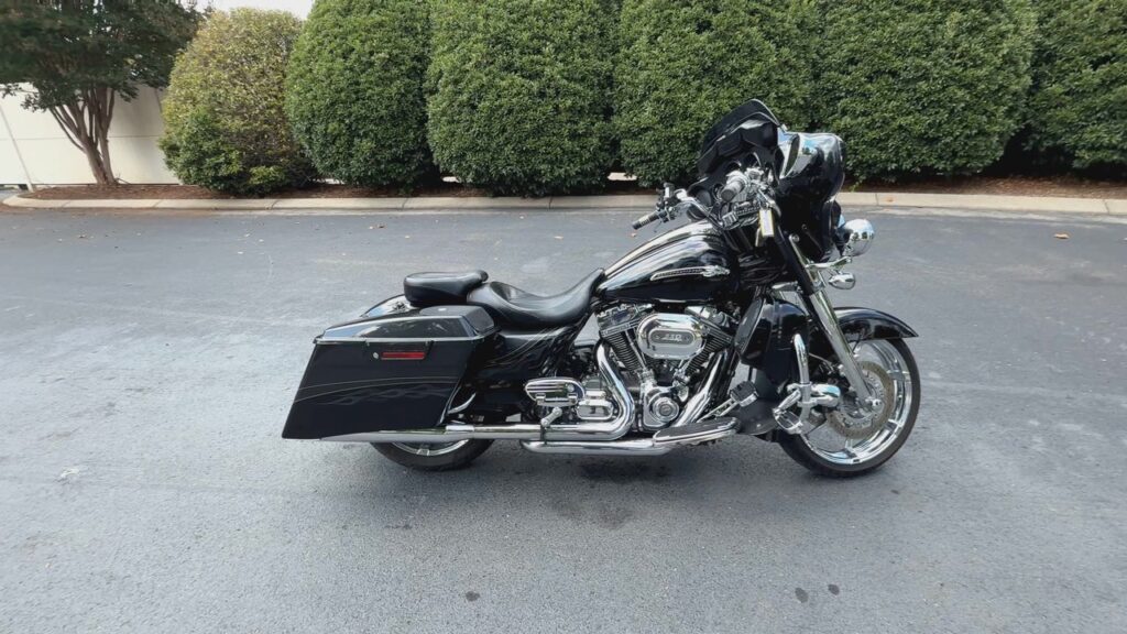 2012 HARLEY-DAVIDSON FLHXSE2 CVO HEAVY WEIGHT