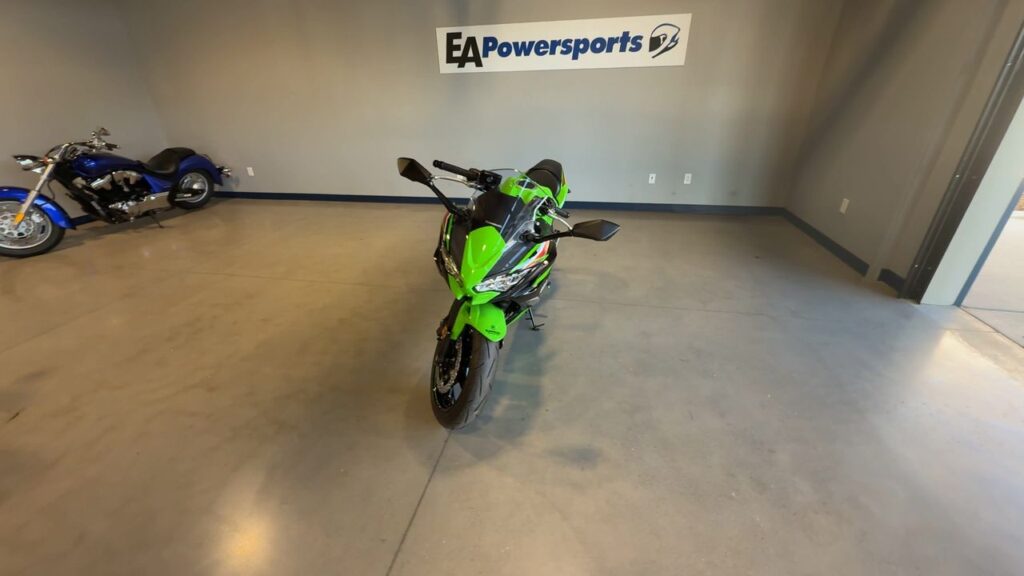 2023 KAWASAKI NINJA Sportbike