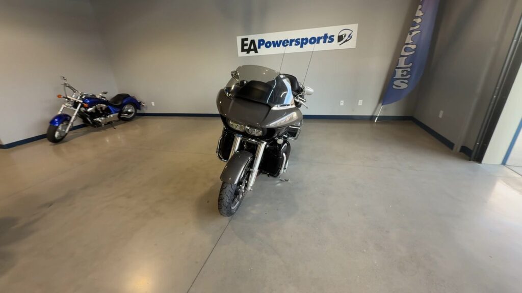 2018 HARLEY-DAVIDSON FLTRU HEAVY WEIGHT