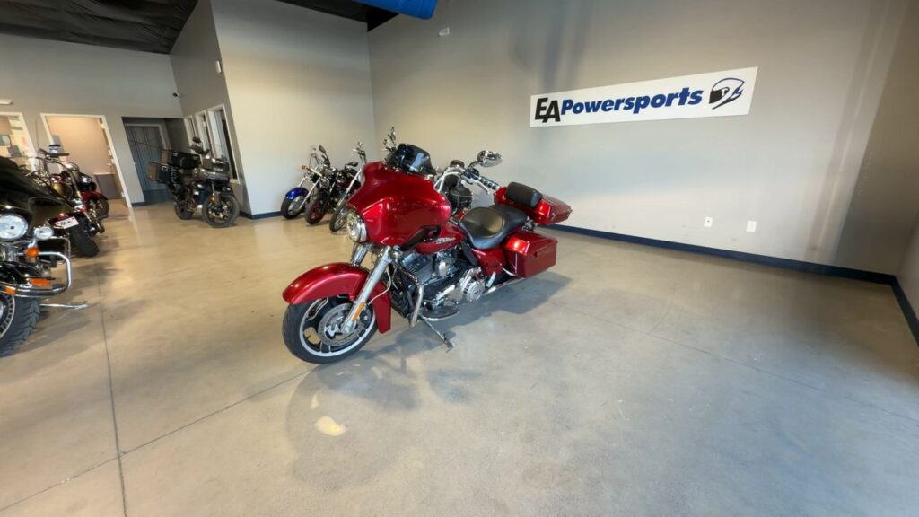 2012 HARLEY-DAVIDSON FLHX HEAVY WEIGHT