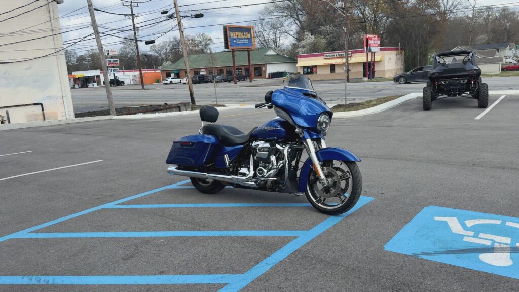 2017 HARLEY-DAVIDSON FLHXS HEAVY WEIGHT