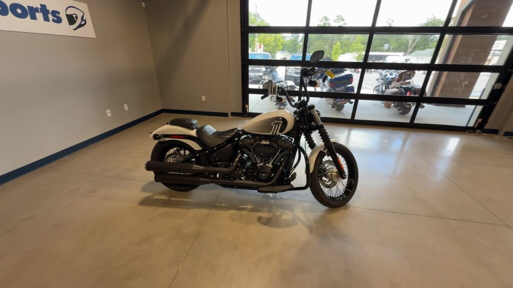 2021 HARLEY-DAVIDSON FXBBS HEAVY WEIGHT