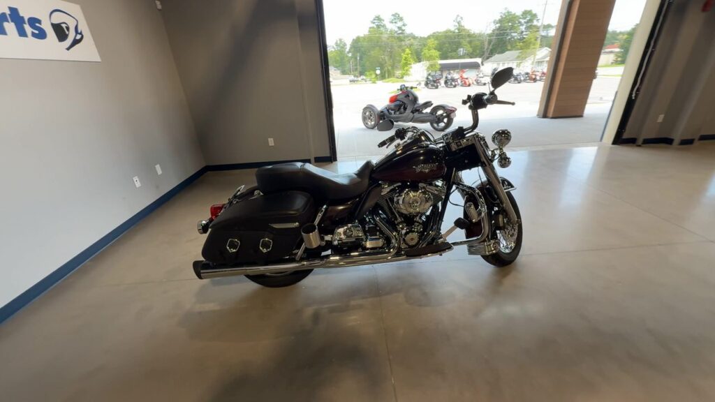 2011 HARLEY-DAVIDSON FLHRCI HEAVY WEIGHT