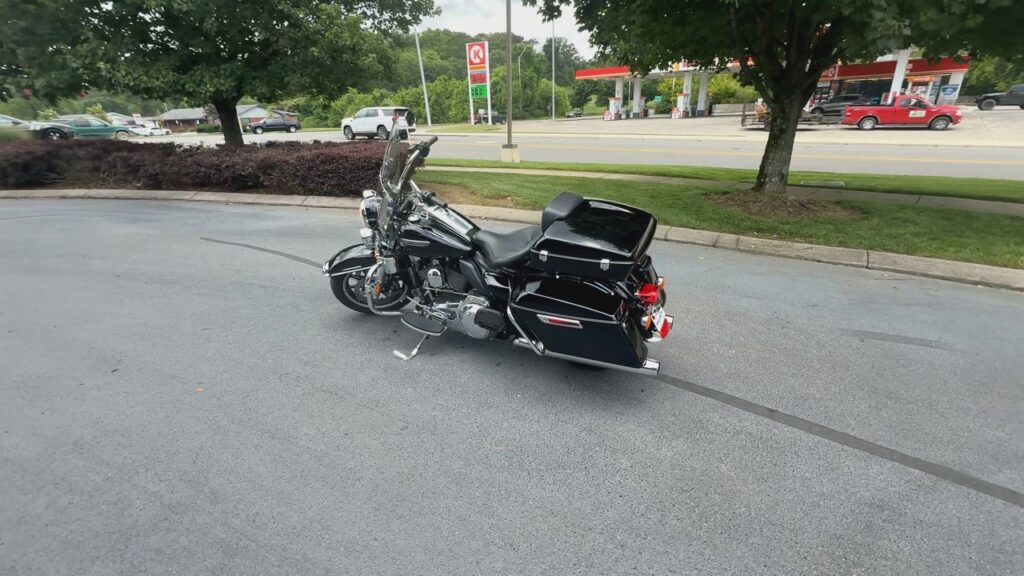 2015 HARLEY-DAVIDSON FLHP HEAVY WEIGHT