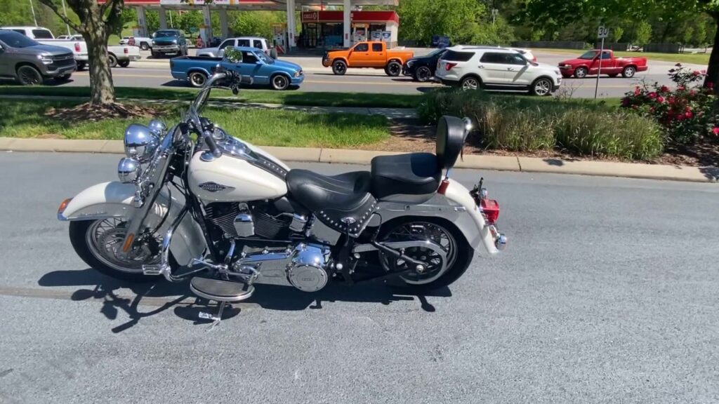 2015 HARLEY-DAVIDSON FLSTC103 Heritage Softail Classic