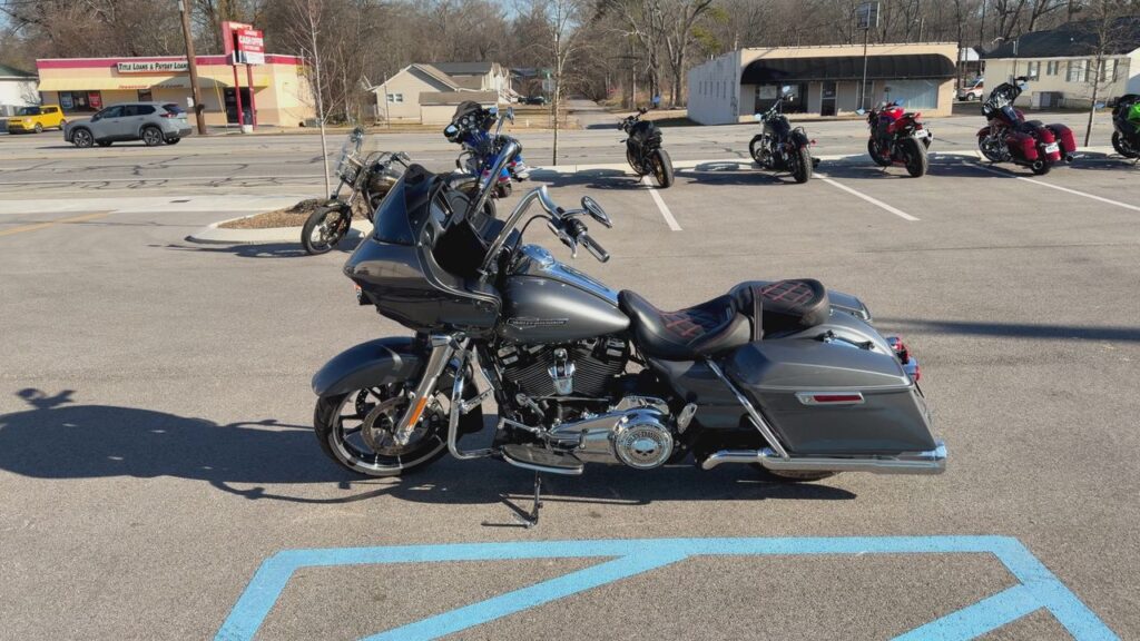 2021 HARLEY-DAVIDSON FLTRX HEAVY WEIGHT