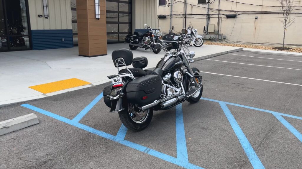 2020 HARLEY-DAVIDSON FLHC HEAVY WEIGHT