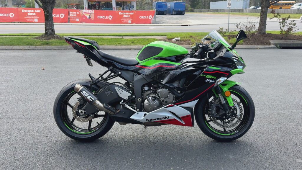 2022 KAWASAKI NINJA ZX-6R Sportbike