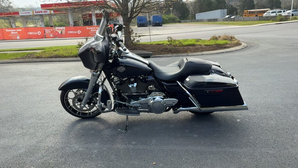 2019 HARLEY-DAVIDSON FLHX HEAVY WEIGHT