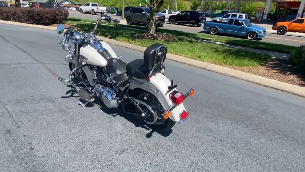 2015 HARLEY-DAVIDSON FLSTC103 Heritage Softail Classic