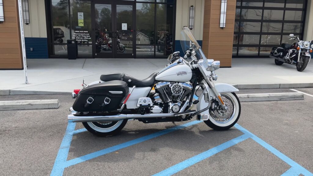 2012 HARLEY-DAVIDSON FLHRCI HEAVY WEIGHT