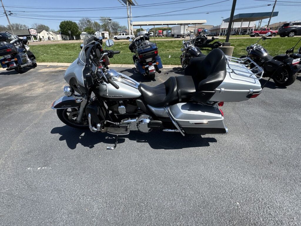 2015 HARLEY-DAVIDSON FLHTK Ultra Limited