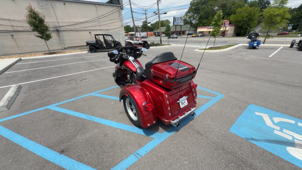 2012 HARLEY-DAVIDSON FLHTCUTG HEAVY WEIGHT