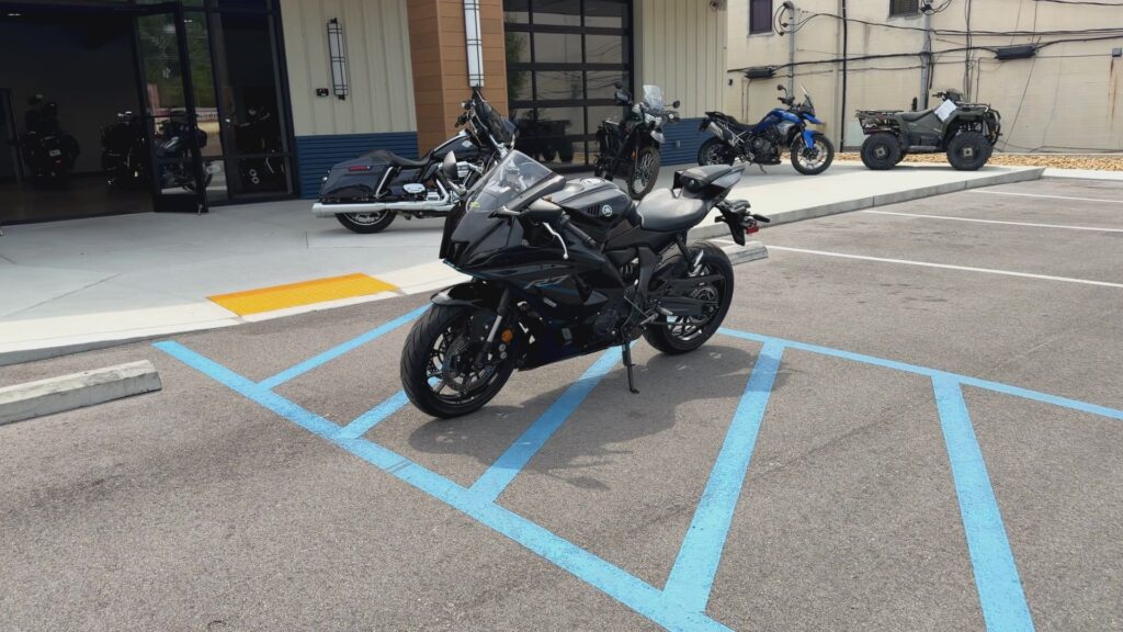 2023 YAMAHA YZF-R7 MC