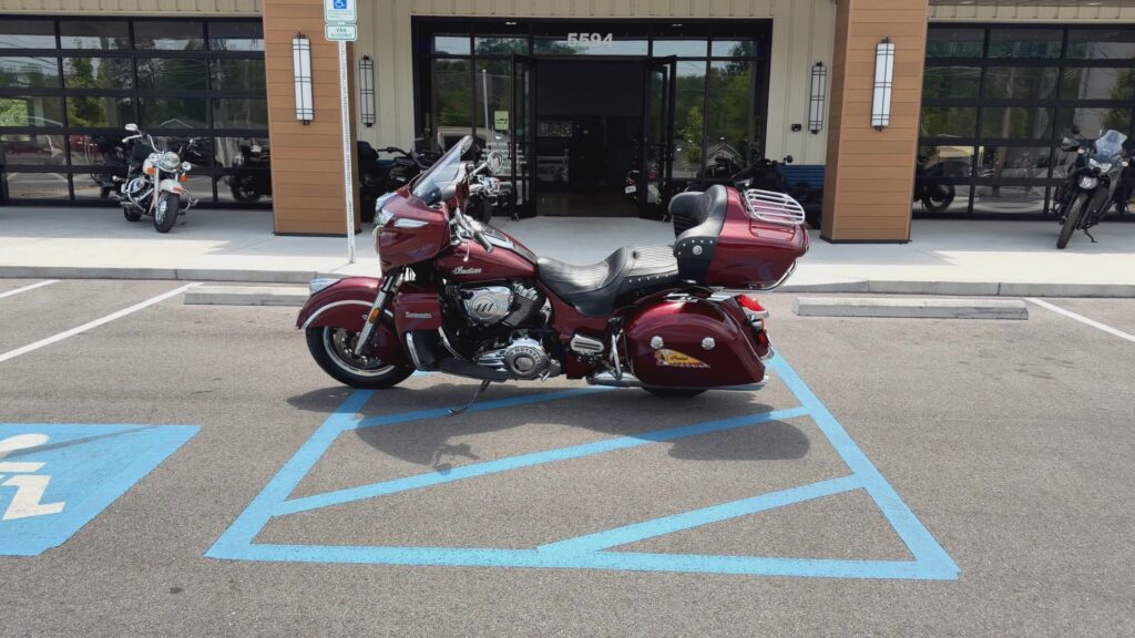 2017 INDIAN ROADMASTER STANDARD