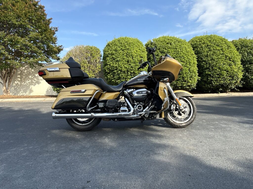 2017 HARLEY-DAVIDSON FLTRU HEAVY WEIGHT