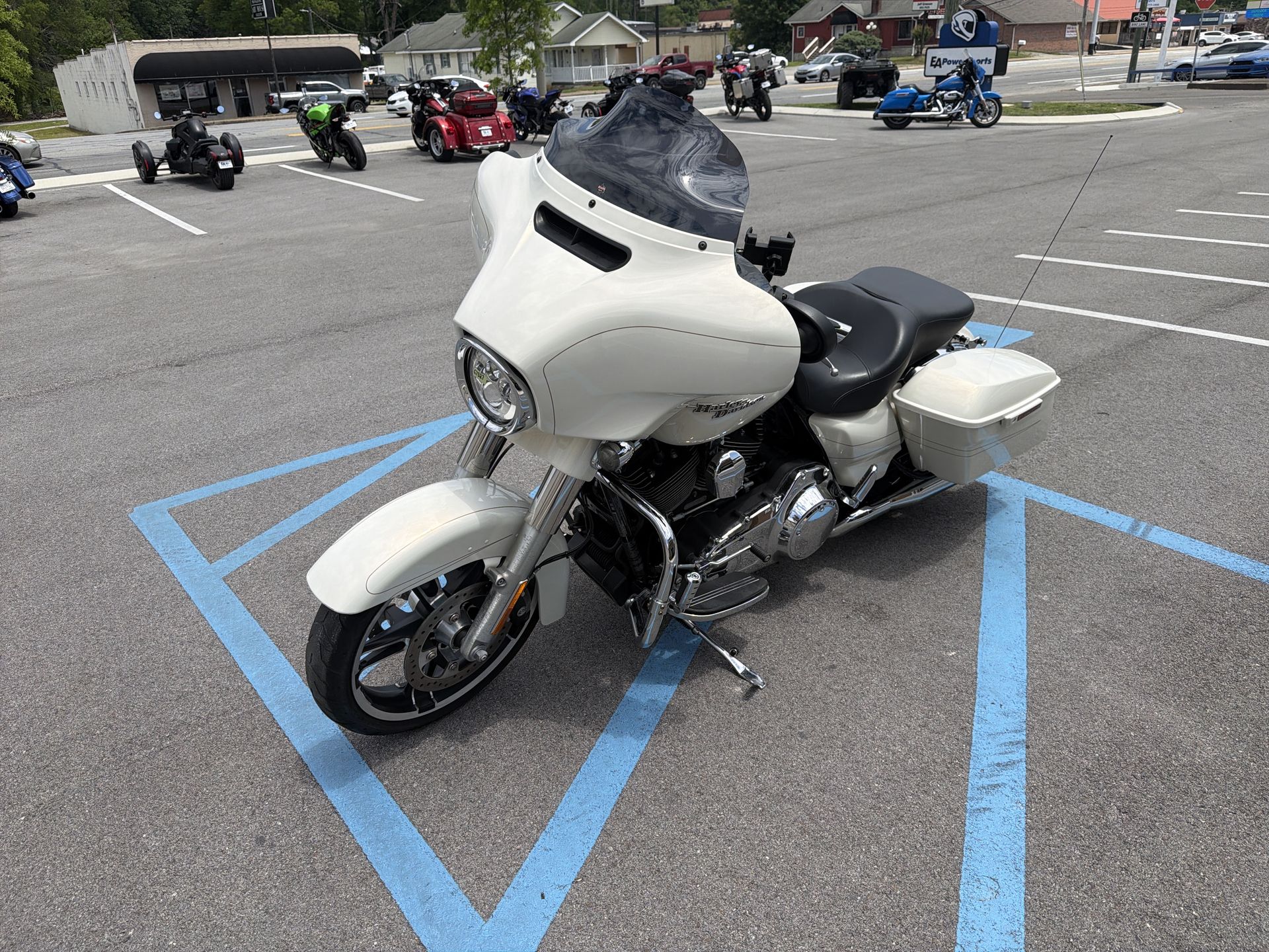 EA Powersports