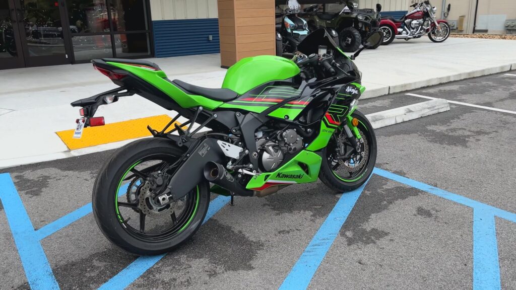 2023 KAWASAKI NINJA ZX-6R Sportbike