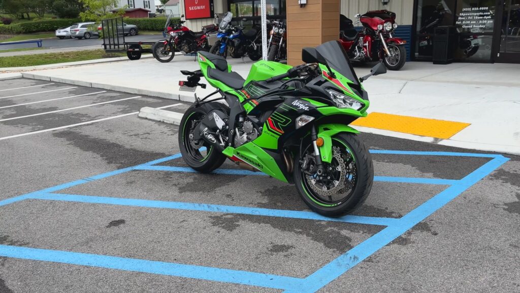 2023 KAWASAKI NINJA ZX-6R Sportbike
