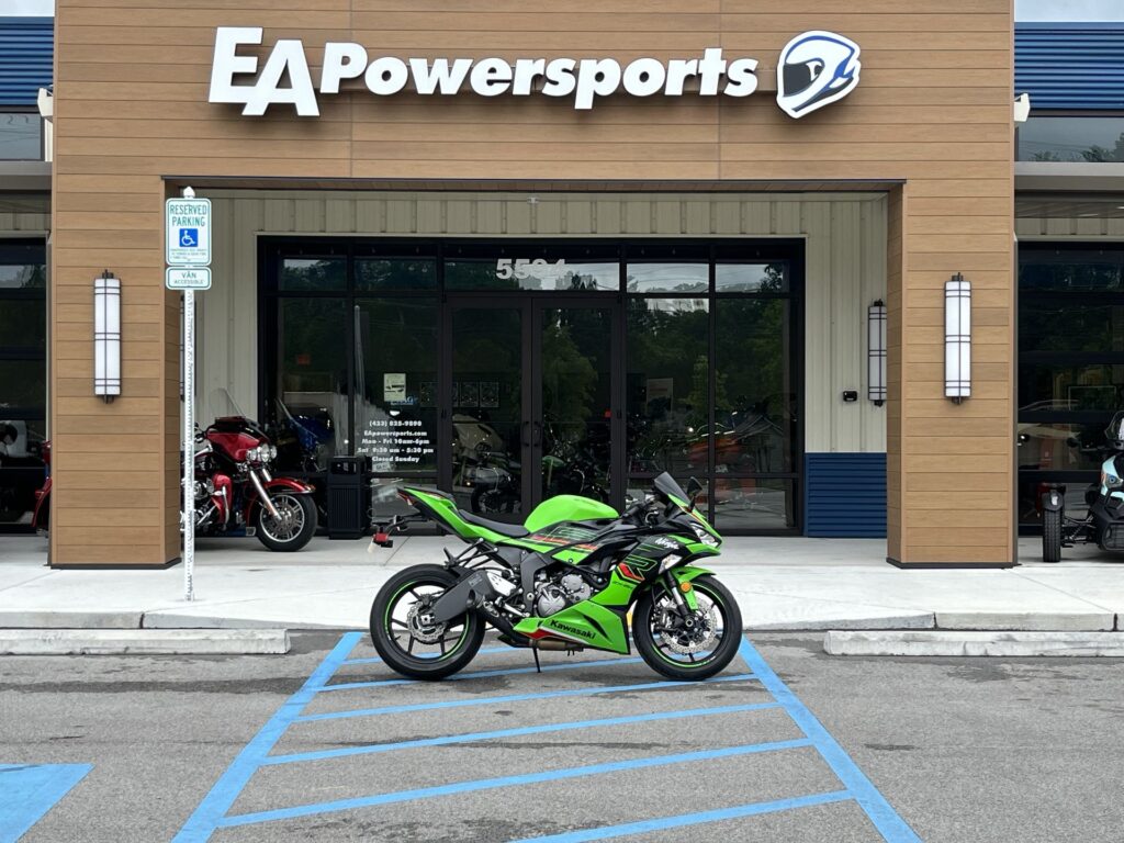 2023 KAWASAKI NINJA ZX-6R Sportbike