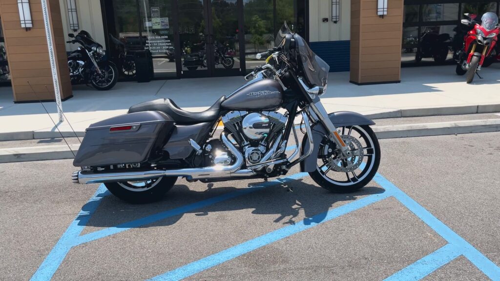 2014 HARLEY-DAVIDSON FLHXS HEAVY WEIGHT