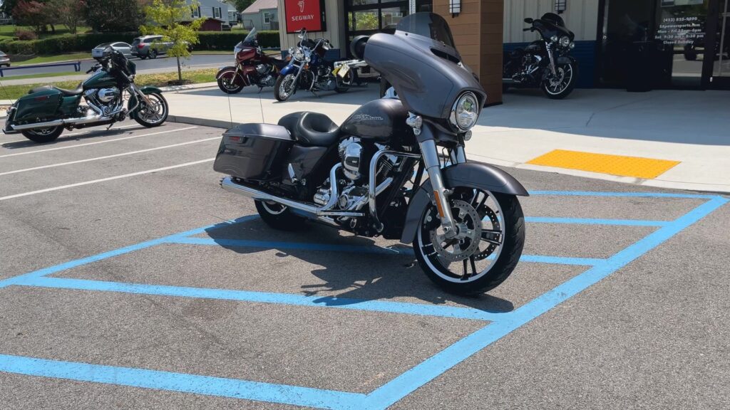 2014 HARLEY-DAVIDSON FLHXS HEAVY WEIGHT