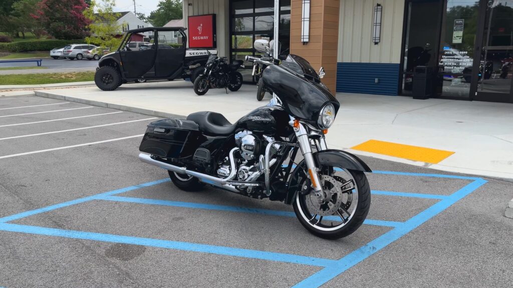 2014 HARLEY-DAVIDSON FLHX HEAVY WEIGHT