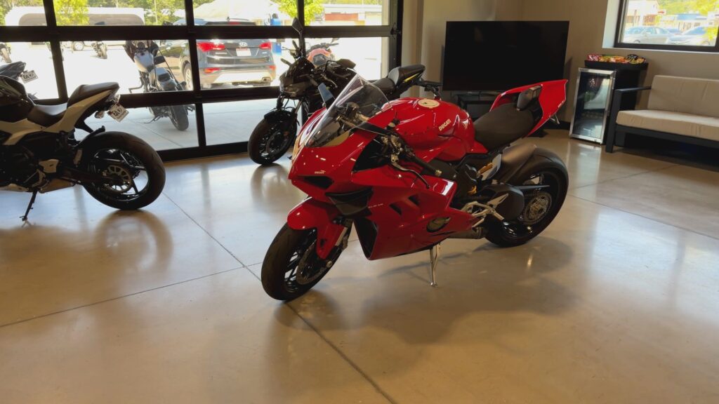2021 DUCATI PANIGALE V4 SPORT
