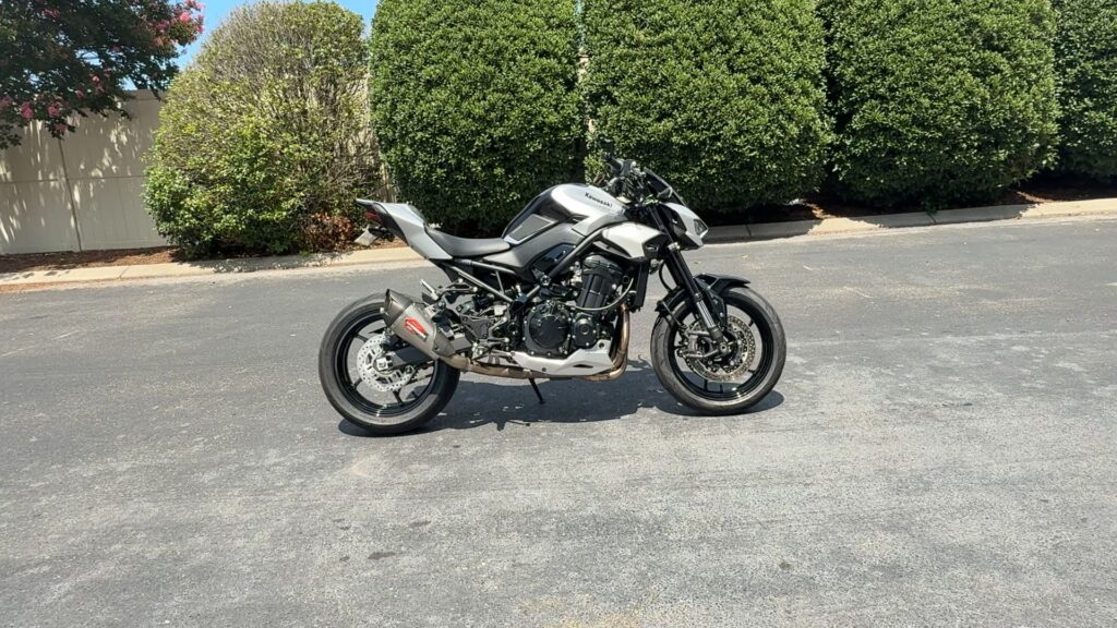 2025 KAWASAKI Z900 Standard