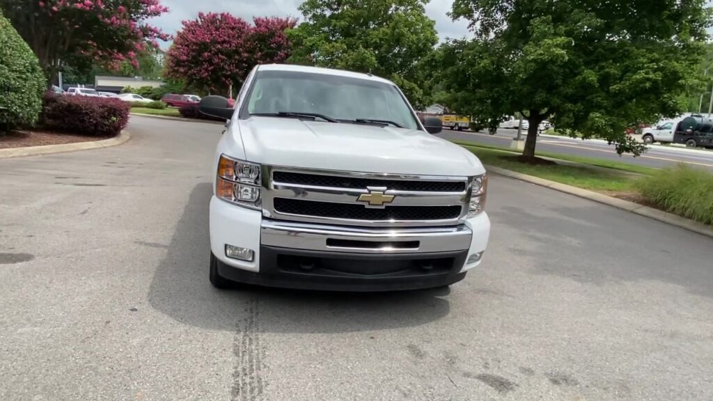 2011 CHEVROLET SILVERADO LT