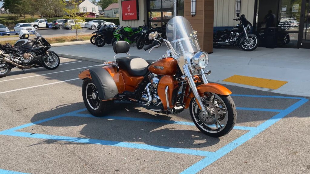 2015 HARLEY-DAVIDSON FLRT