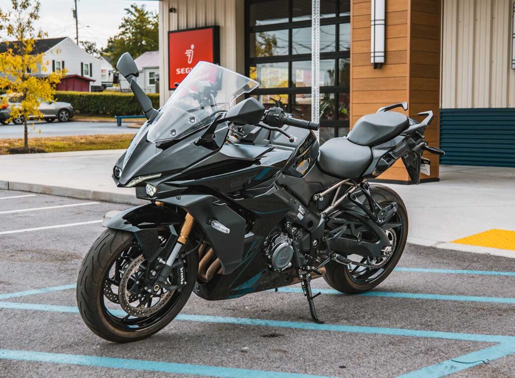 2023 SUZUKI GSX-S1000GT